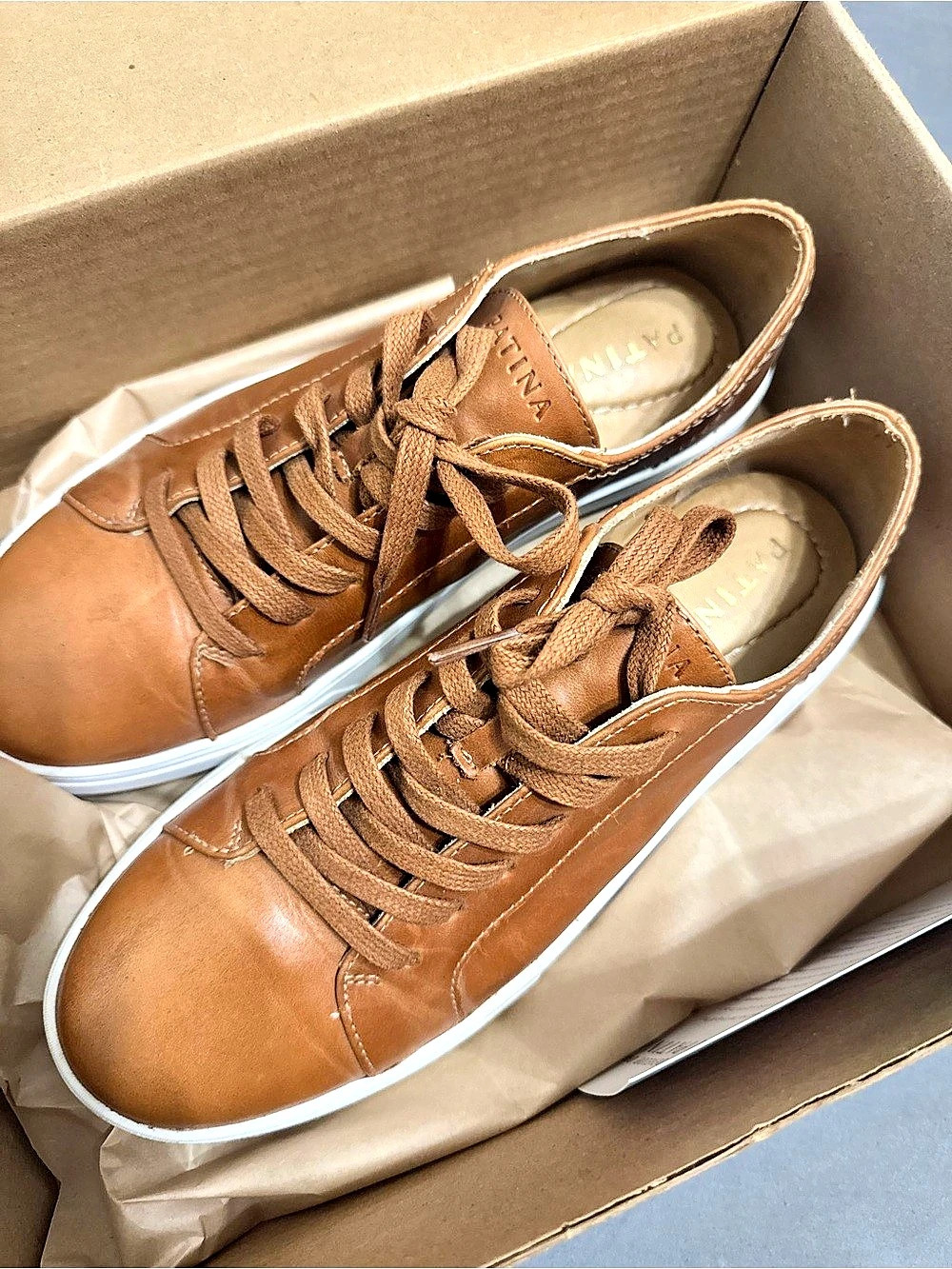 Patina Leather Low Top Sneaker Sneakers Brown Women’s 9